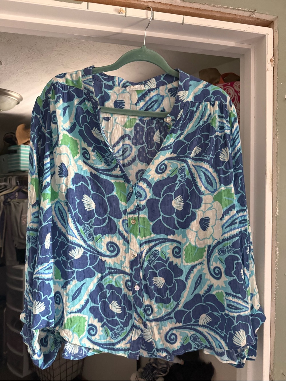 Nicole Miller Blue Floral Button-Front Blouse with Green Accents